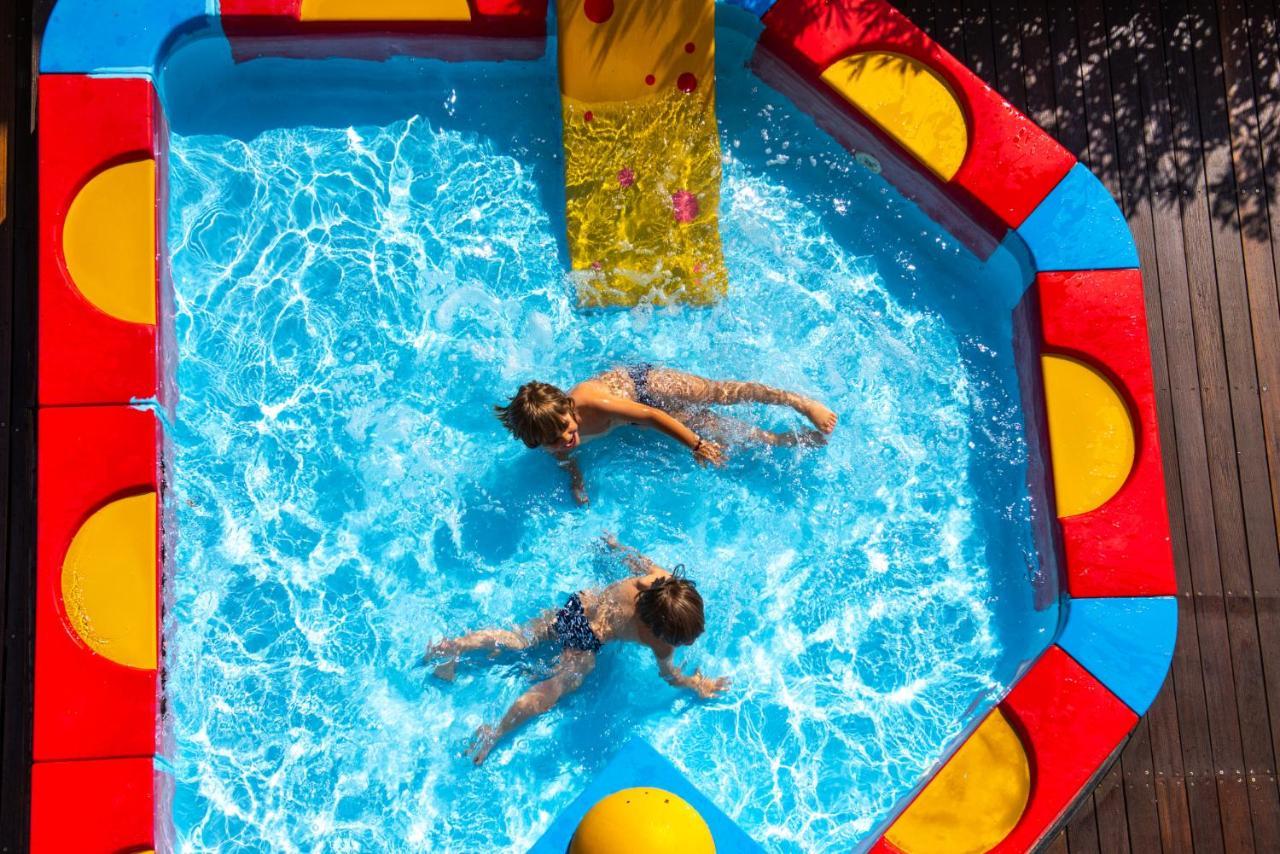 Unahotels Imperial Sport Hotel ペザロ エクステリア 写真