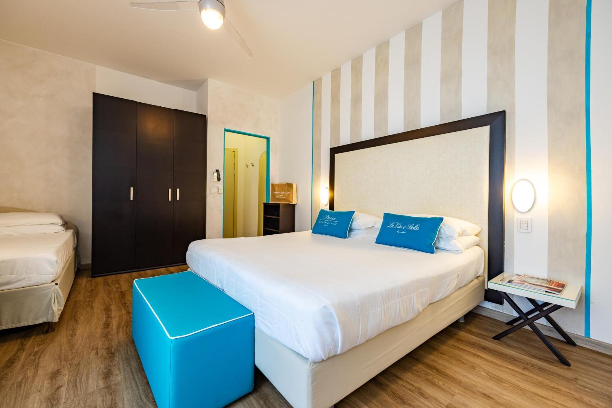 Unahotels Imperial Sport Hotel ペザロ エクステリア 写真