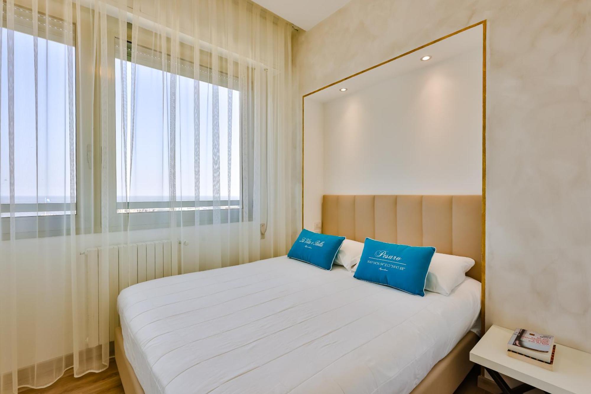 Unahotels Imperial Sport Hotel ペザロ エクステリア 写真