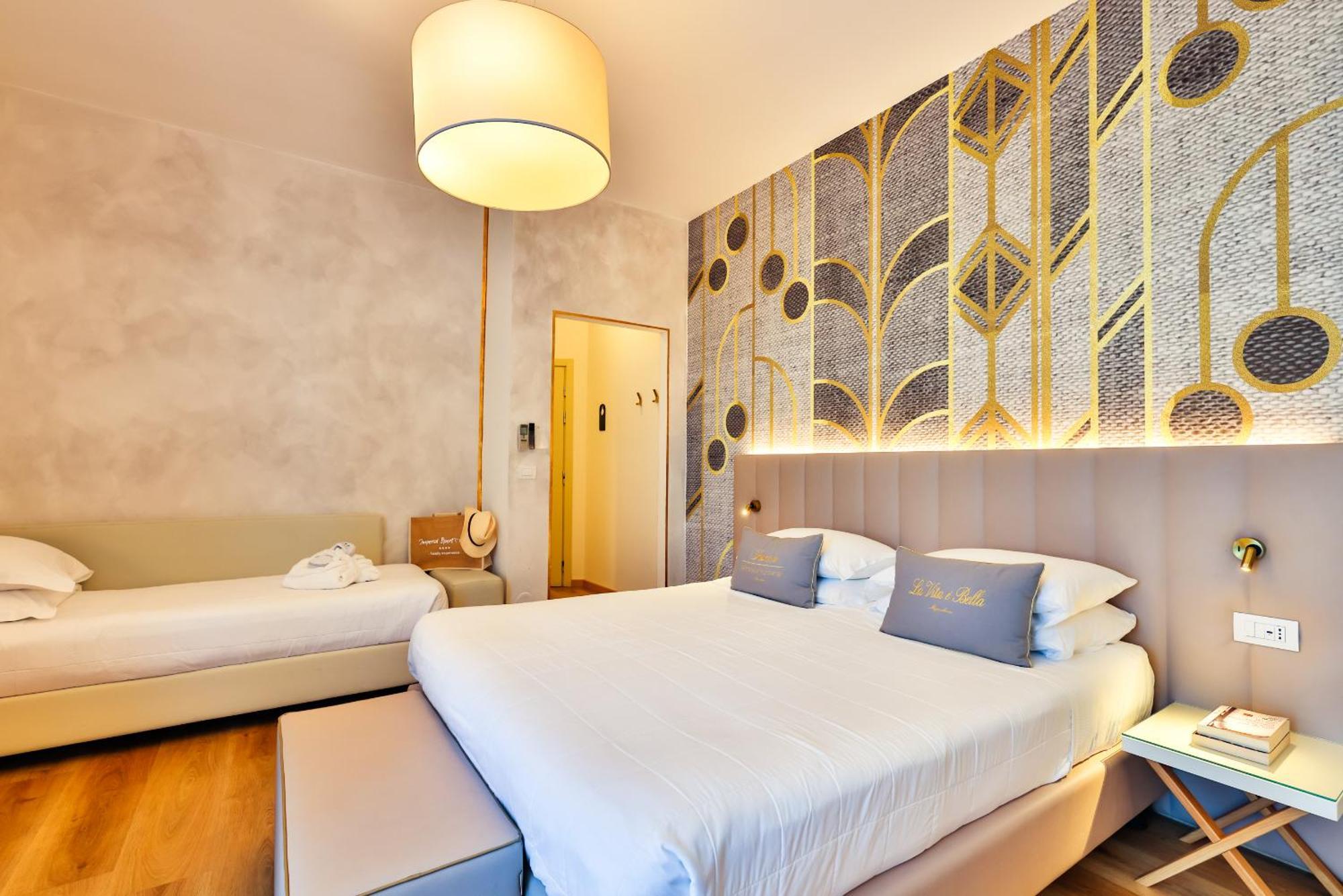 Unahotels Imperial Sport Hotel ペザロ エクステリア 写真